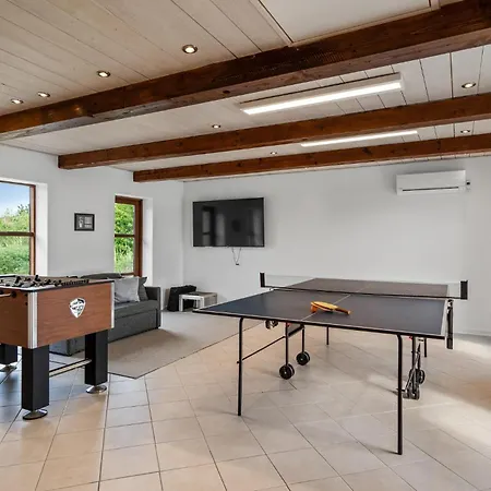 Four-bedroom In 度假居 *