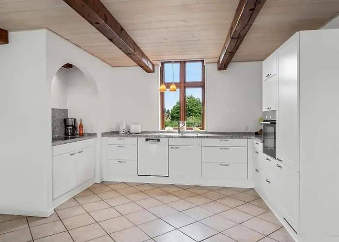 Four-bedroom In Сasa de vacaciones *