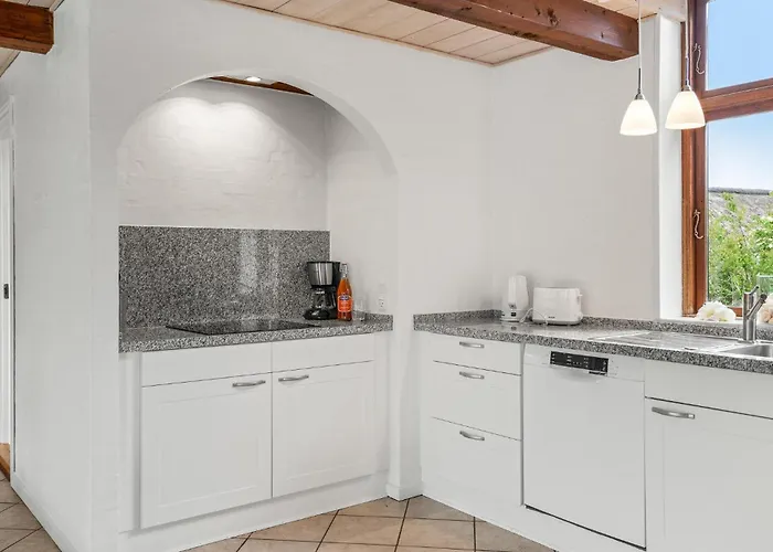 Сasa de vacaciones Four-bedroom In *