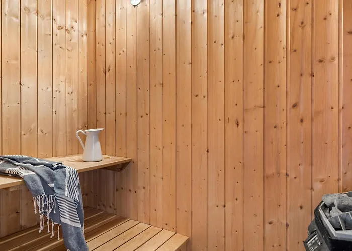 Сasa de vacaciones Four-bedroom In *