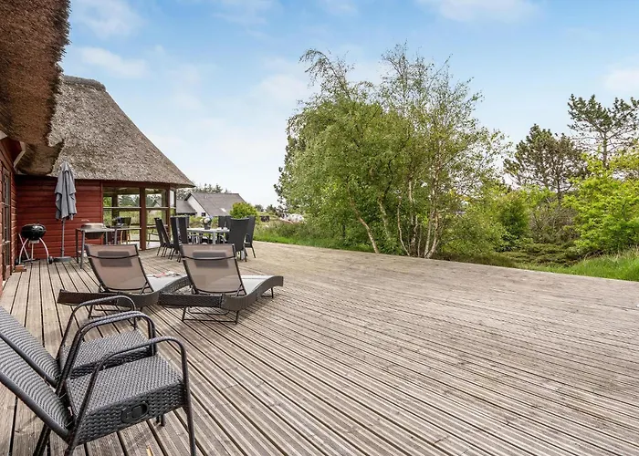 Сasa de vacaciones Four-bedroom In *