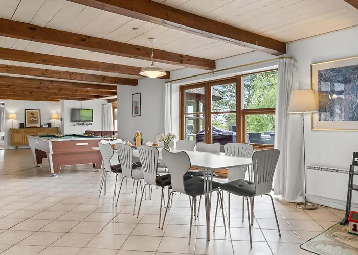 Four-bedroom In Сasa de vacaciones Romo